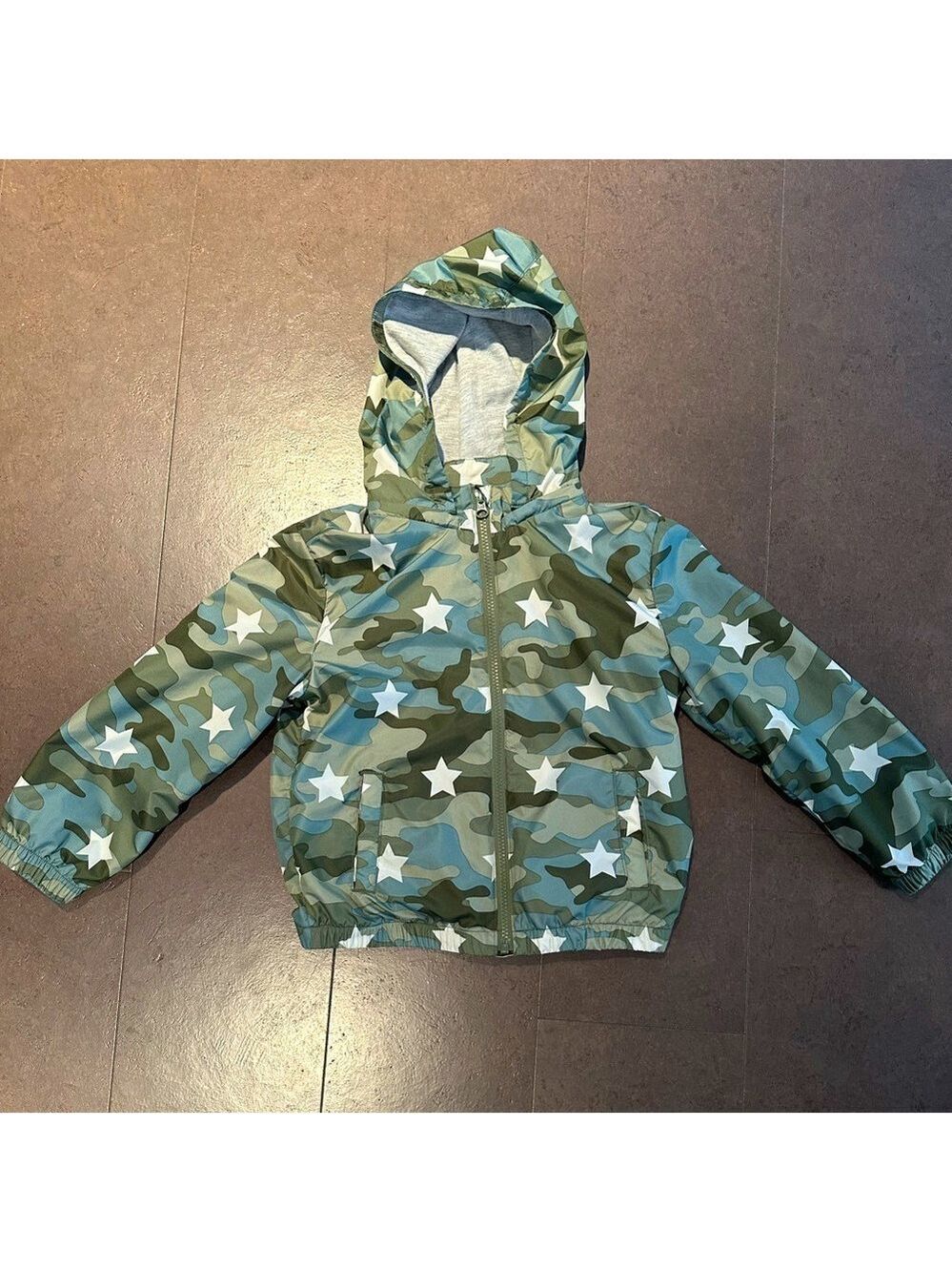 Camouflage Star Print Hooded Jacket size 6/7